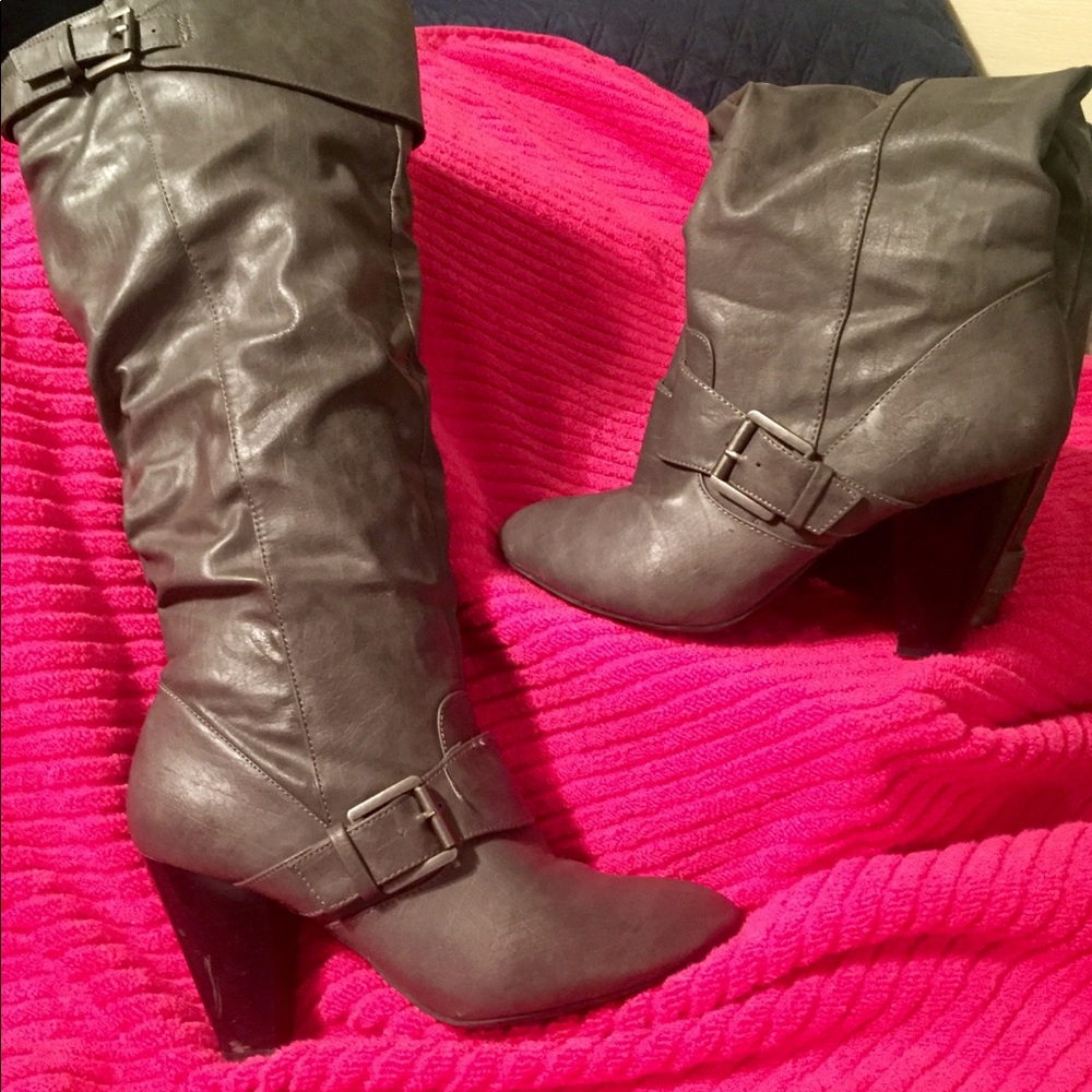 Mid calf, high heel boot